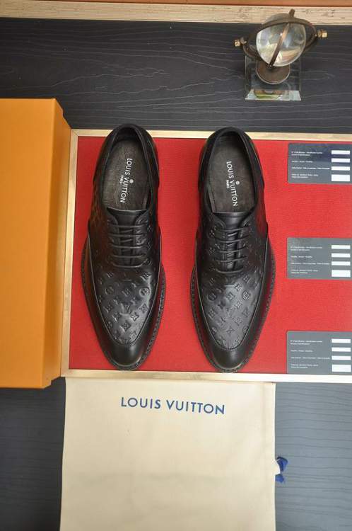 Picture of Louis Vuitton Shoes _SKULVsz38-45hnh073214631